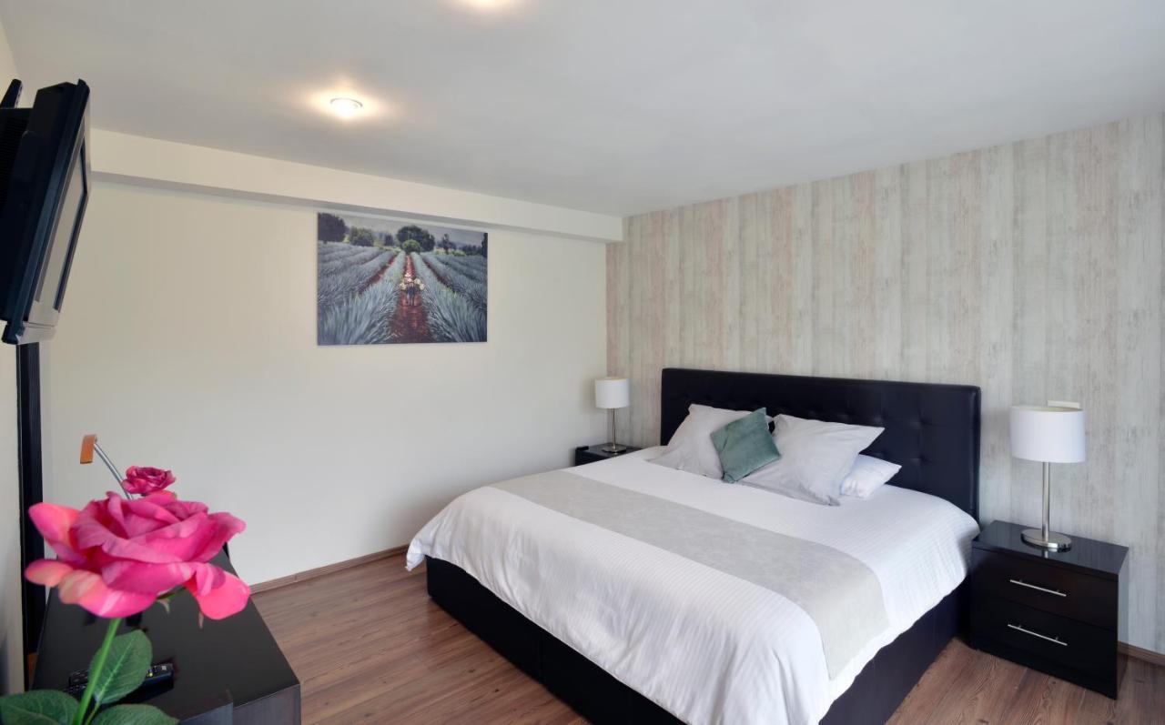 Suites Ciceron Aparthotel 2*